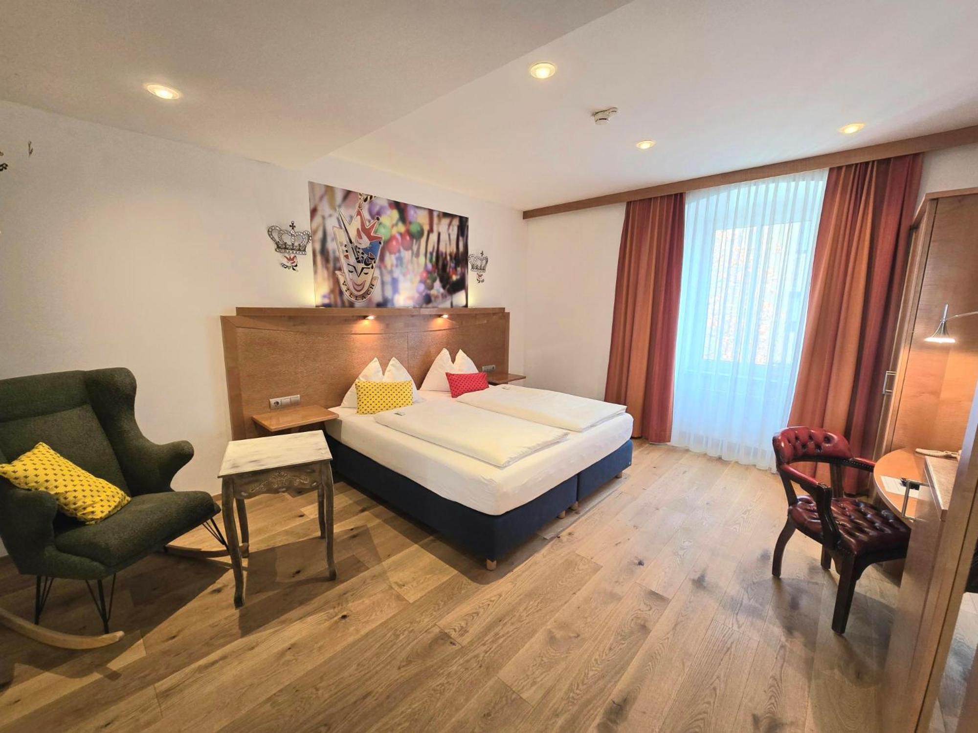 Boutique Hotel Goldenes Lamm Villach Exterior photo