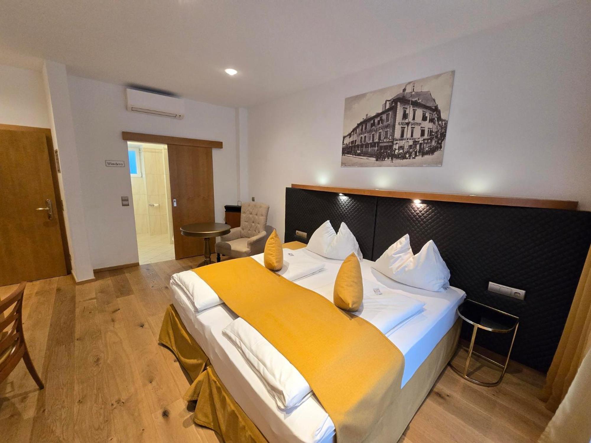Boutique Hotel Goldenes Lamm Villach Exterior photo